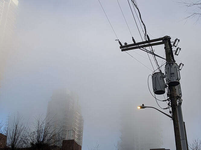 PXL_20251231_225334543