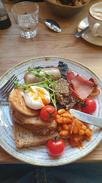 Plate with a full Scottish breakfast